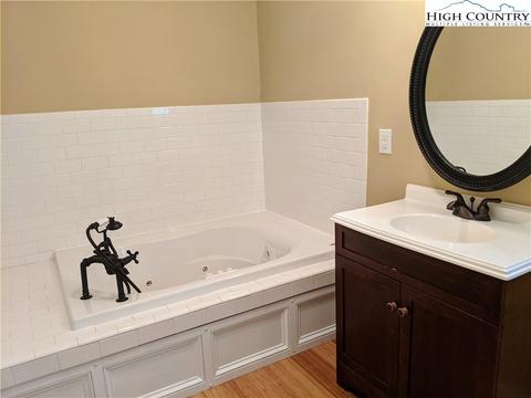 163 Twisting Trl, Deep Gap, NC 28618 photo 17