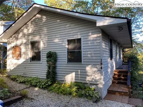 194 Ash Loop, Newland, NC 28657 photo 1