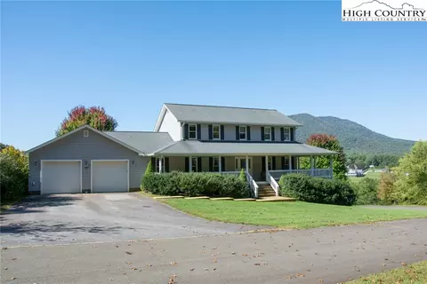 213 E Creekside Trl, Jefferson, NC 28640 photo 1