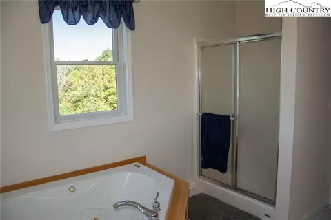 213 E Creekside Trl, Jefferson, NC 28640 photo 26