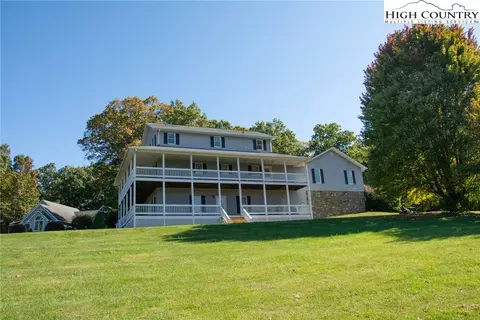 213 E Creekside Trl, Jefferson, NC 28640 photo 5