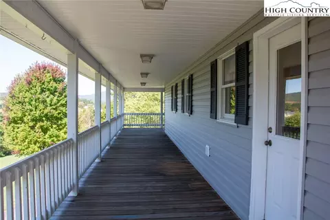 213 E Creekside Trl, Jefferson, NC 28640 photo 8