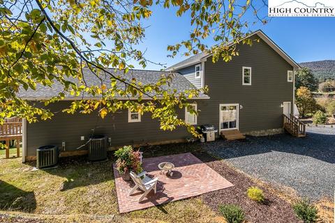 156 Crossmor Dr, Todd, NC 28684 photo 5