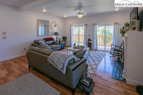 156 Crossmor Dr, Todd, NC 28684 photo 6