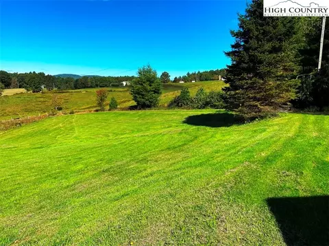 680 Wagoner Access Rd, Jefferson, NC 28640 photo 3