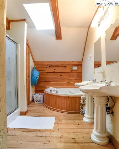 255 Rainbow Mountain Rd, Boone, NC 28607 photo 6