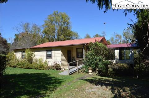 91 Parkview Dr, Sparta, NC 28675 photo 2