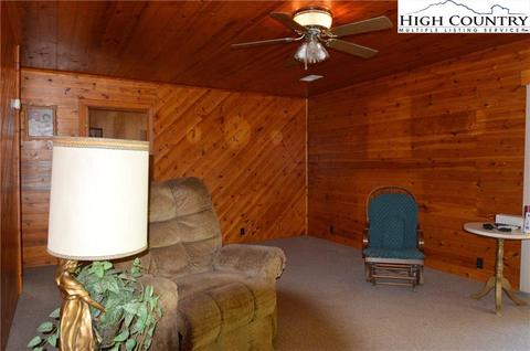 91 Parkview Dr, Sparta, NC 28675 photo 9