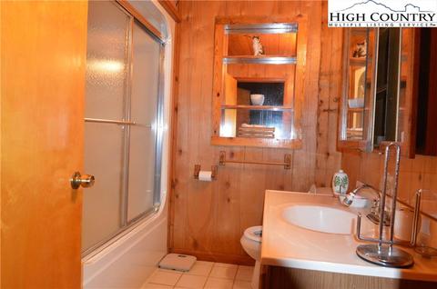 91 Parkview Dr, Sparta, NC 28675 photo 13