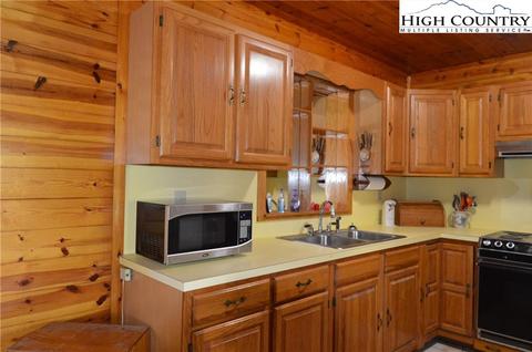 91 Parkview Dr, Sparta, NC 28675 photo 8