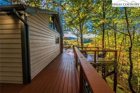 207 Wishbone Dr, Deep Gap, NC 28618 photo 2