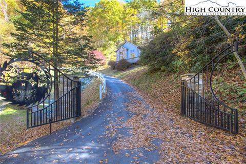 621 Benjamin Dr, Boone, NC 28607 photo 3