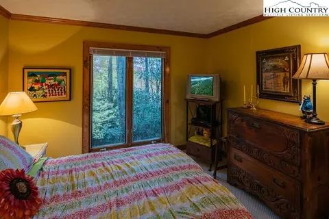 104 Ivy Ln, Beech Mountain, NC 28607 photo 19