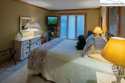 104 Ivy Ln, Beech Mountain, NC 28607 photo 14