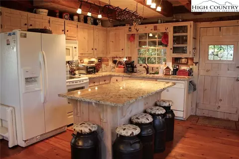 177 Old Mill Rd, Todd, NC 28684 photo 10