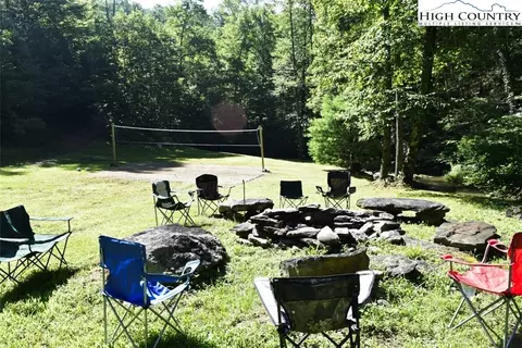 350 Shady Falls Dr, Deep Gap, NC 28618 photo 4