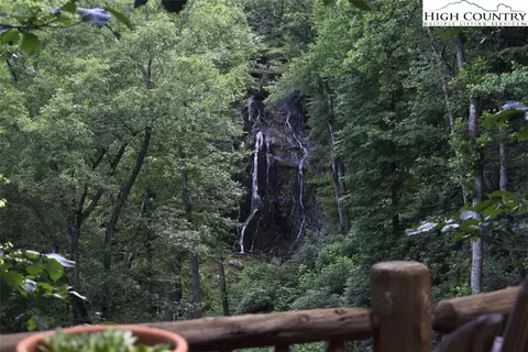 350 Shady Falls Dr, Deep Gap, NC 28618 photo 11