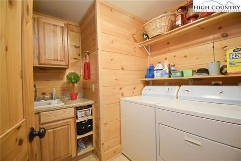 291 Skyview St, Deep Gap, NC 28618 photo 30