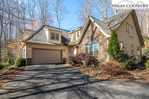 151 Blackberry, Boone, NC 28607 photo 2