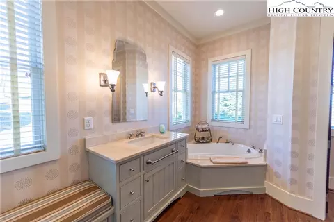 871 Fox Den Ln, Sparta, NC 28675 photo 25