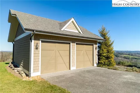 871 Fox Den Ln, Sparta, NC 28675 photo 48