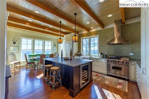 871 Fox Den Ln, Sparta, NC 28675 photo 9