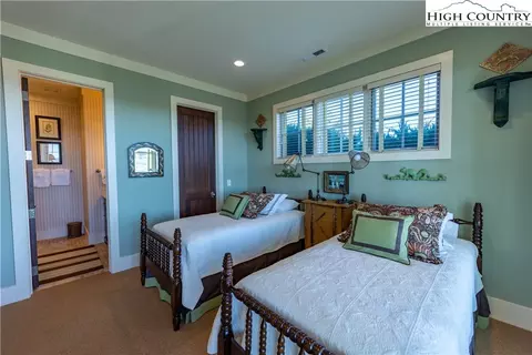 871 Fox Den Ln, Sparta, NC 28675 photo 36