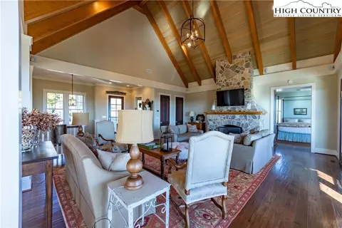 871 Fox Den Ln, Sparta, NC 28675 photo 16