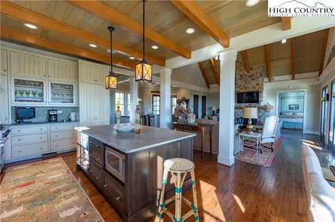 871 Fox Den Ln, Sparta, NC 28675 photo 12