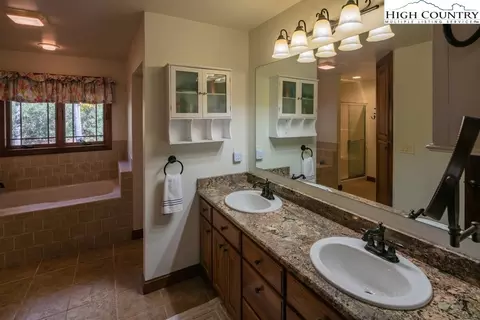 535 Pinnacle Ridge Rd, Beech Mountain, NC 28604 photo 14