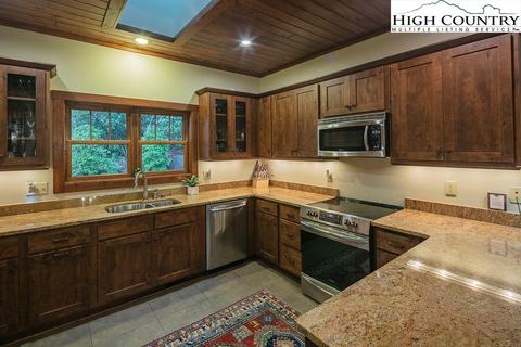109 Poplar, Boone, NC 28607 photo 16