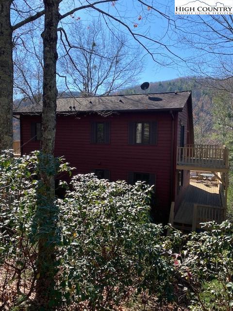 197 High Hollow Rd, Deep Gap, NC 28618 photo 1