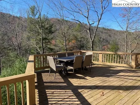197 High Hollow Rd, Deep Gap, NC 28618 photo 18