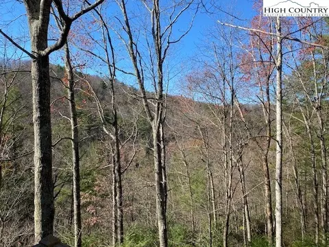 197 High Hollow Rd, Deep Gap, NC 28618 photo 26
