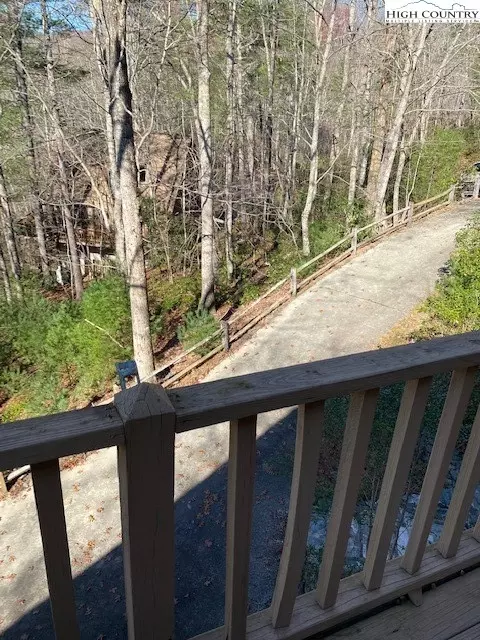 197 High Hollow Rd, Deep Gap, NC 28618 photo 27