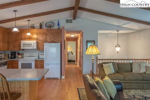 83 Laurel Ln, Roaring Gap, NC 28668 photo 10
