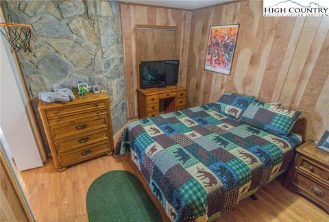 767 Hawk Ridge Rd, Deep Gap, NC 28618 photo 32