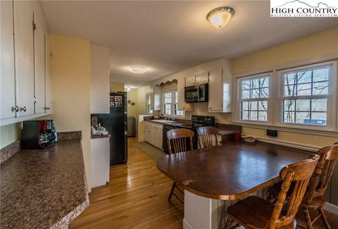 767 Hawk Ridge Rd, Deep Gap, NC 28618 photo 9