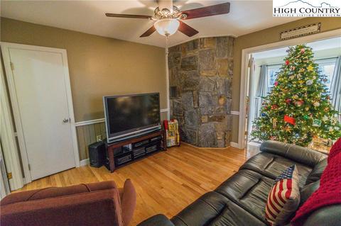 767 Hawk Ridge Rd, Deep Gap, NC 28618 photo 21