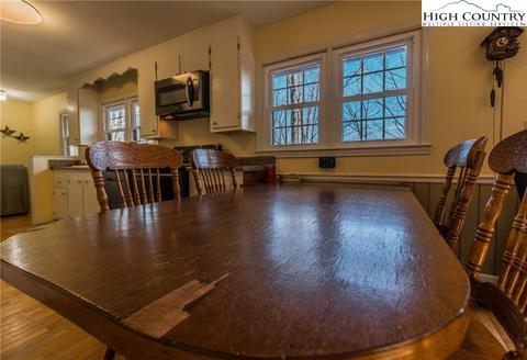 767 Hawk Ridge Rd, Deep Gap, NC 28618 photo 12