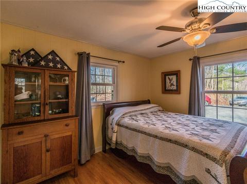 767 Hawk Ridge Rd, Deep Gap, NC 28618 photo 17