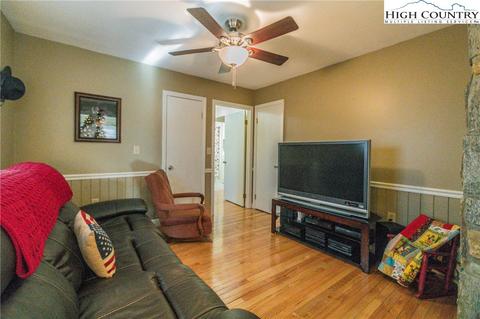 767 Hawk Ridge Rd, Deep Gap, NC 28618 photo 23