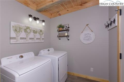 1427 Snaggy Mountain Blvd, Boone, NC 28607 photo 27