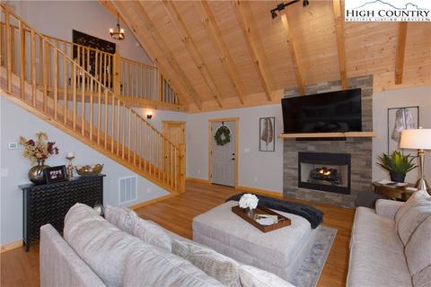 1427 Snaggy Mountain Blvd, Boone, NC 28607 photo 5