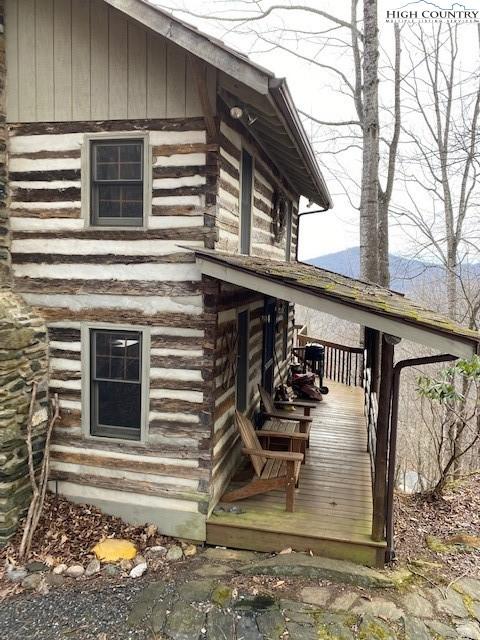 888 Stonebridge Ln, Todd, NC 28684 photo 4