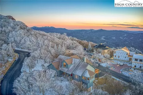 101 Oz Cir, Beech Mountain, NC 28604 photo 4