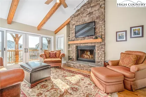 101 Oz Cir, Beech Mountain, NC 28604 photo 9