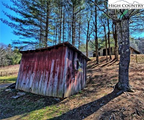 421 Low Gap Rd, Jefferson, NC 28640 photo 32