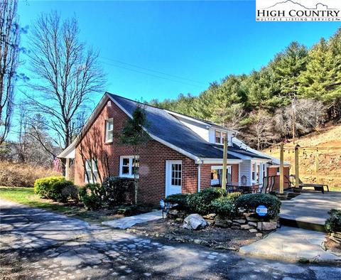 421 Low Gap Rd, Jefferson, NC 28640 photo 4