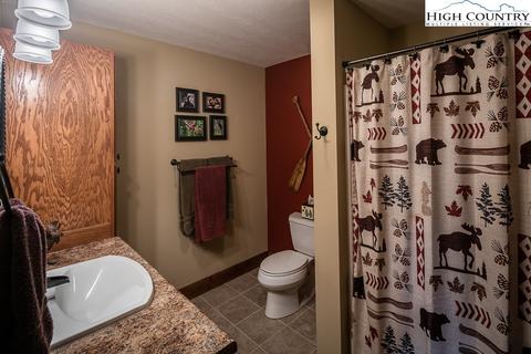 328 W Laurel Cir, Deep Gap, NC 28618 photo 25